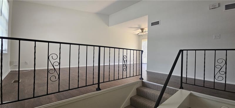 610 Lynn St, Lee's Summit, MO 64063