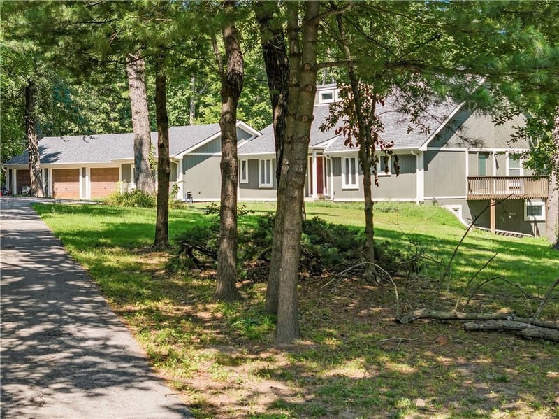 7410 S Arnett Rd, Grain Valley, MO 64029