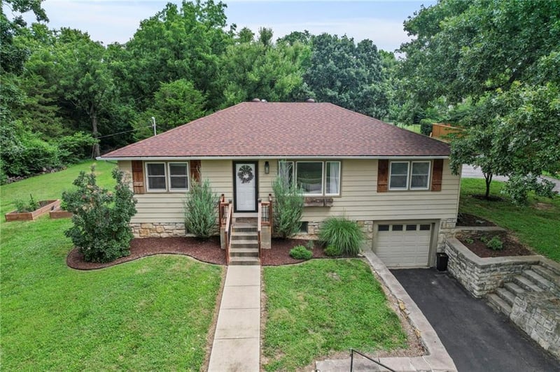 14224 67th St, Shawnee, KS 66216