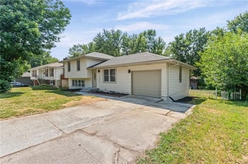 11810 Smalley Ave, Kansas City, MO 64134