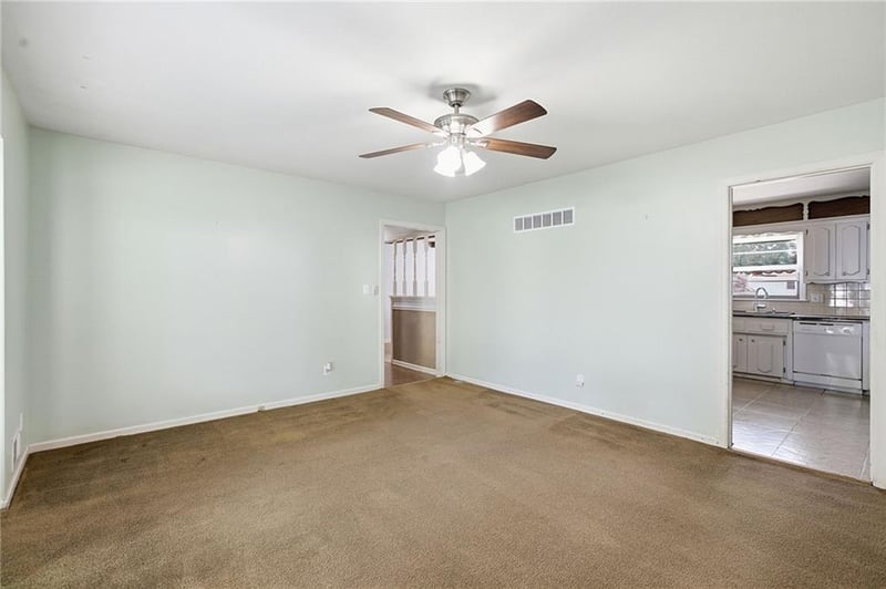 12009 61st Ter, Kansas City, MO 64133