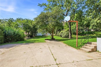 12009 E 61st Ter, Kansas City, MO 64133