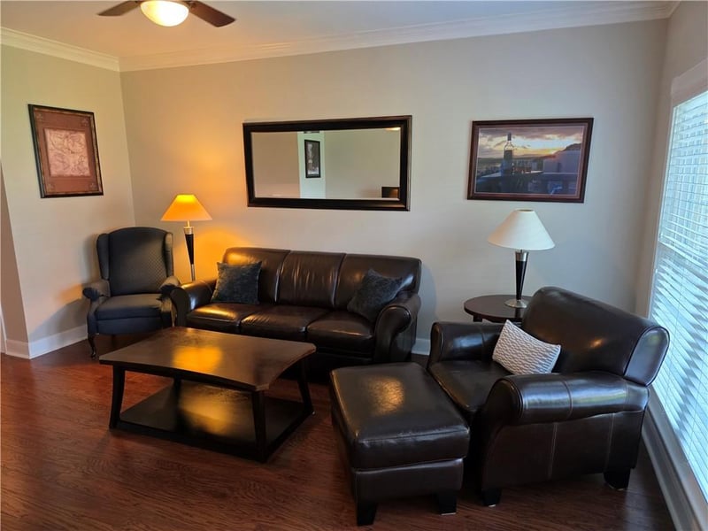 11628 Tomahawk Creek Pw, Leawood, KS 66211
