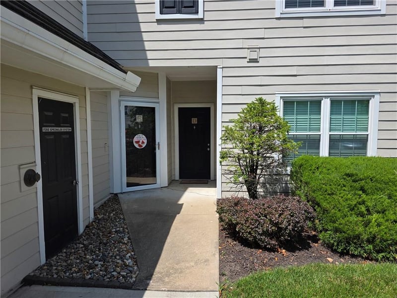 11628 Tomahawk Creek Pw, Leawood, KS 66211