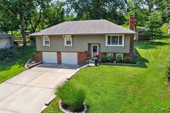 1410 S 50th Dr, Kansas City, KS 66106