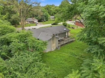 6537 Sears Dr, Kansas City, KS 66102