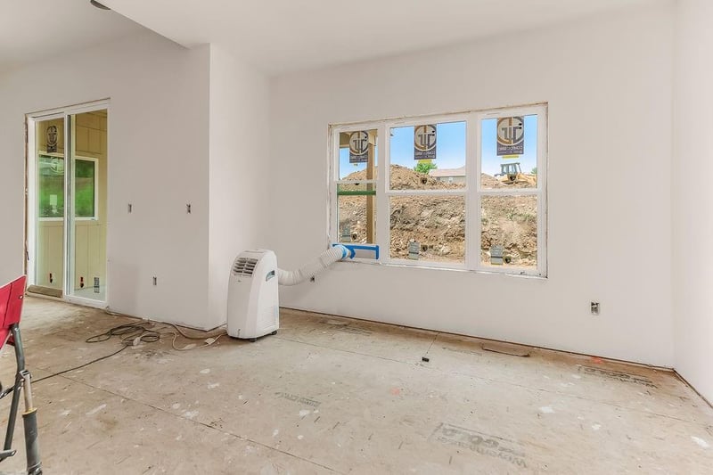 803 Kellogg St, Pleasant Hill, MO 64080