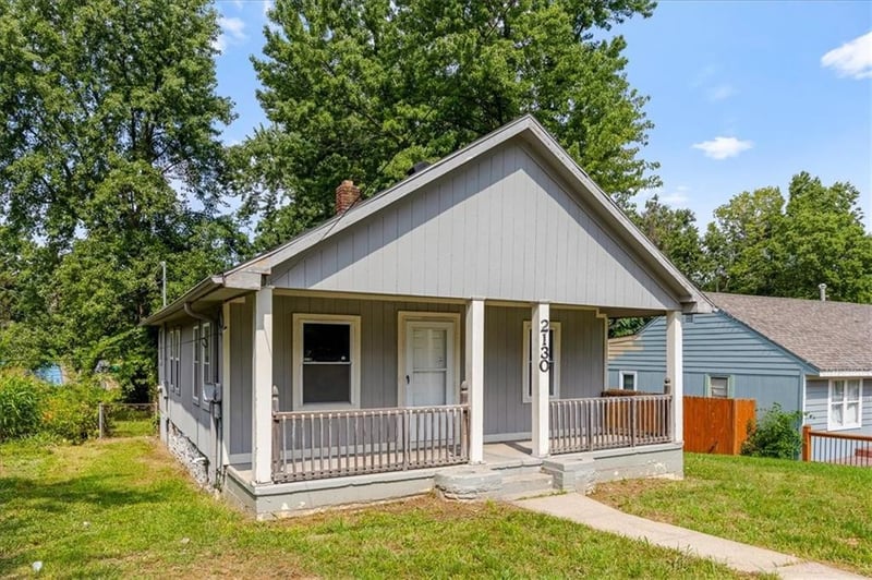 2130 32nd St, Kansas City, KS 66104