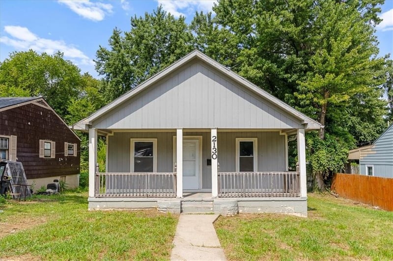 2130 32nd St, Kansas City, KS 66104