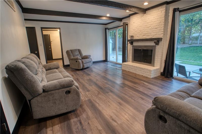 2010 33rd St, Topeka, KS 66611
