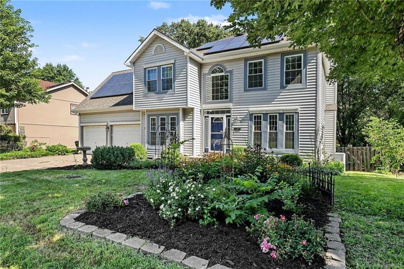 722 Deerfield St, Leavenworth, KS 66048