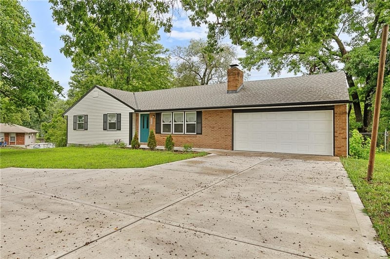 7332 Parallel Pw, Kansas City, KS 66112