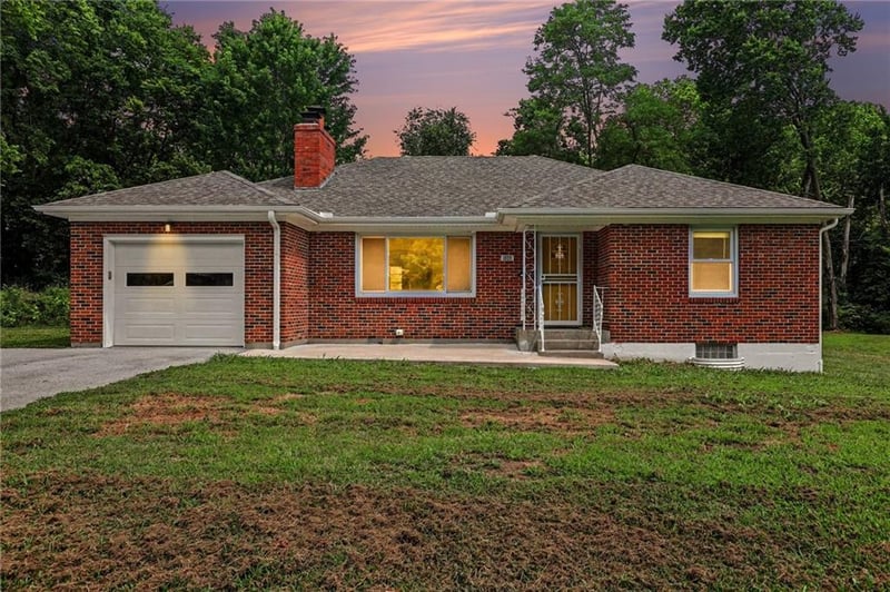 506 Mississippi St, Liberty, MO 64068
