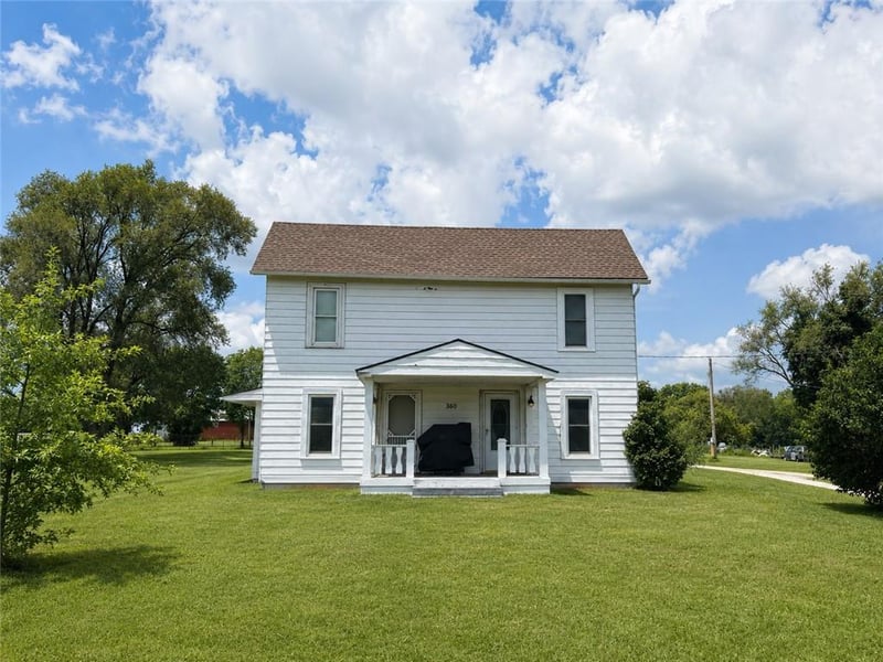 360 W Hw, Kingsville, MO 64061