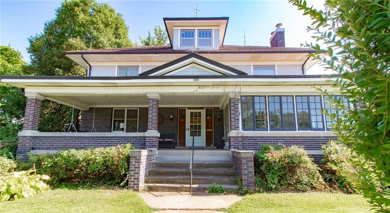 210 Gay St, Warrensburg, MO 64093