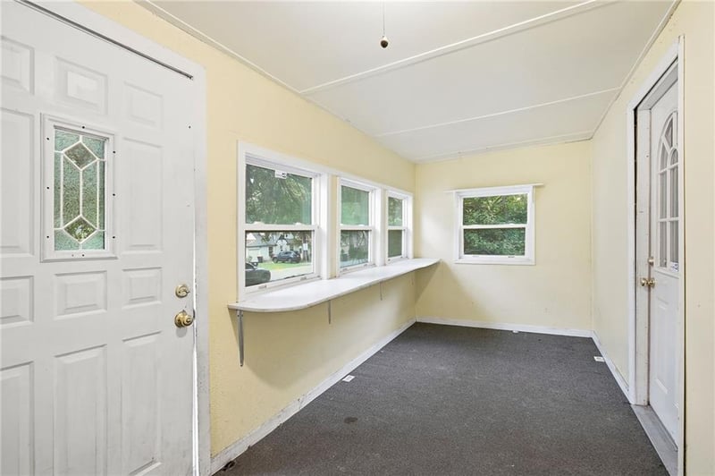 7740 Madison Ave, Kansas City, MO 64114