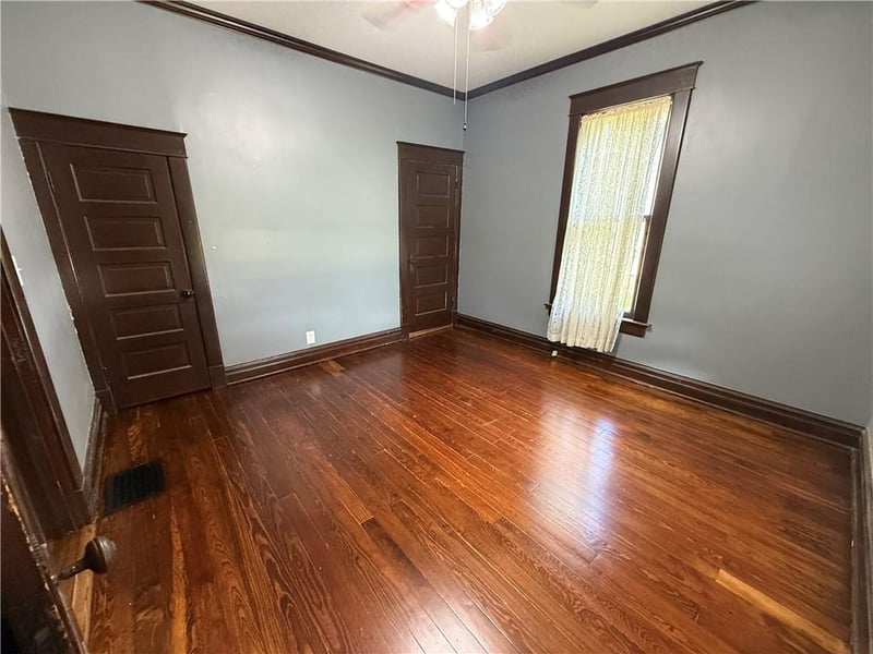 704 Fuller Ave, Independence, MO 64052