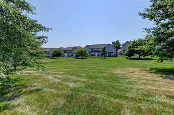 8112 N Lawn Ave, Kansas City, MO 64119