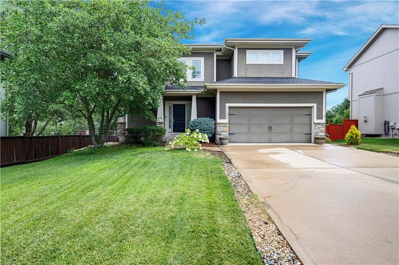17285 Conley St, Olathe, KS 66062