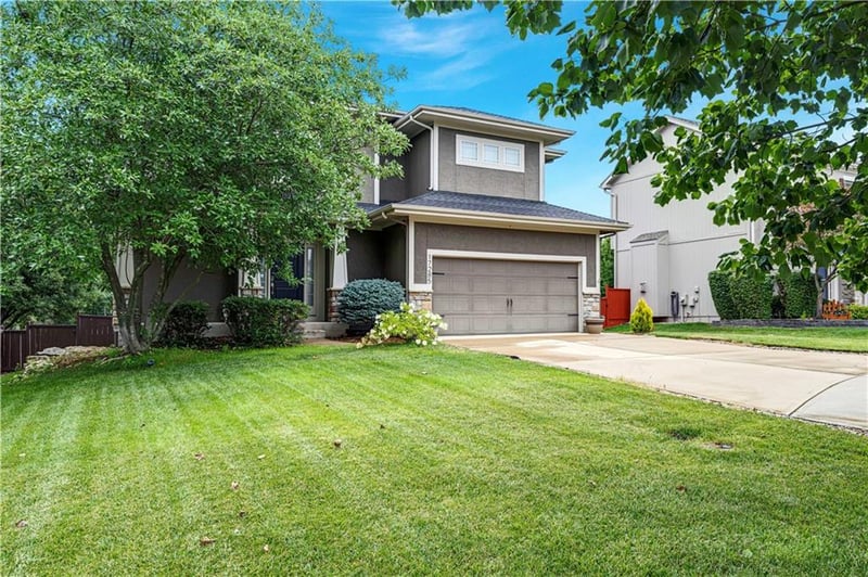 17285 Conley St, Olathe, KS 66062