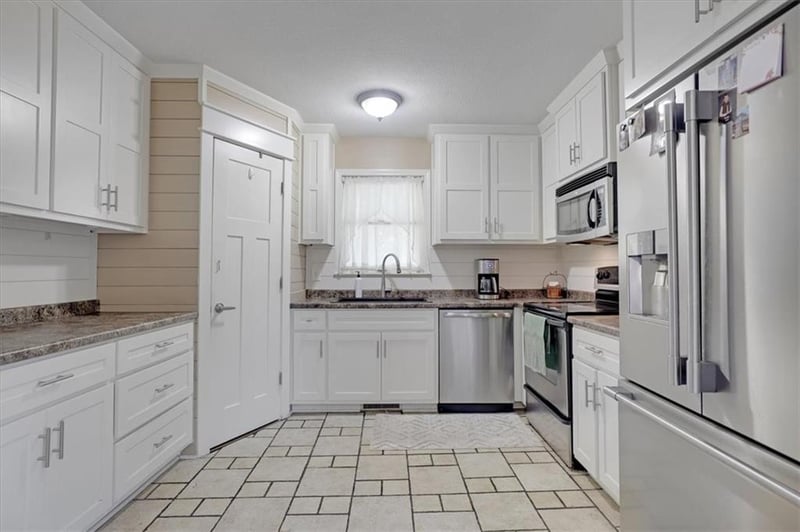 902 Plattsburg St, Lathrop, MO 64465
