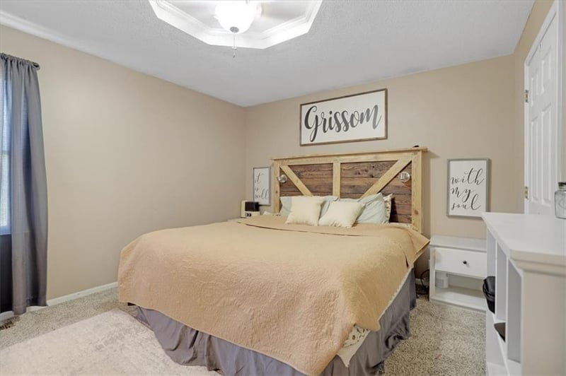 902 Plattsburg St, Lathrop, MO 64465
