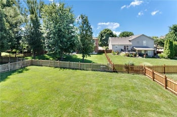 7905 NE 112th St, Kansas City, MO 64157