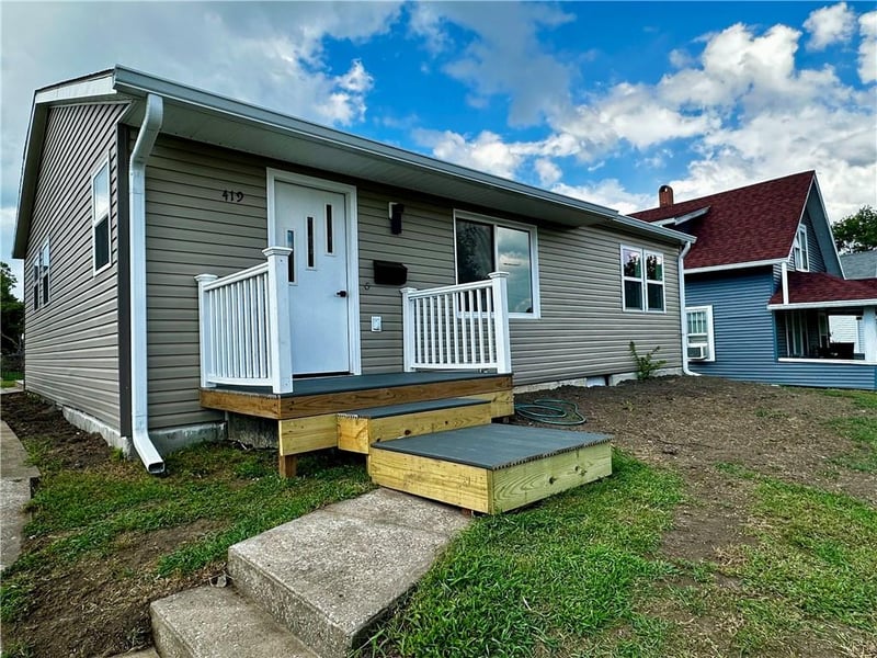 419 3rd St, Maryville, MO 64468