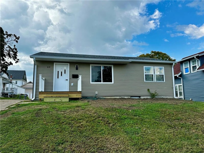 419 3rd St, Maryville, MO 64468