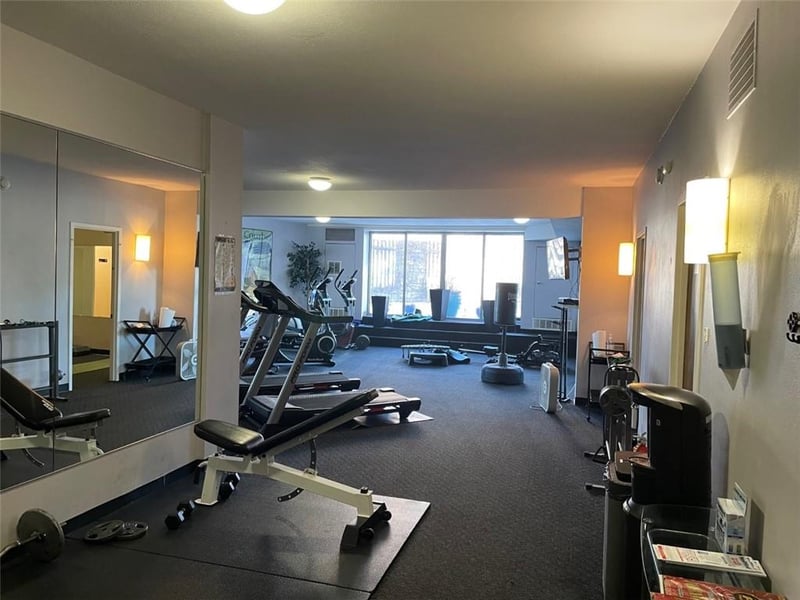 3838 Rainbow Blvd #602, Kansas City, KS 66103