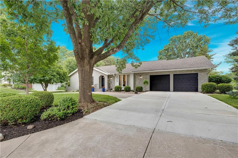 12730 Overbrook Rd, Leawood, KS 66209