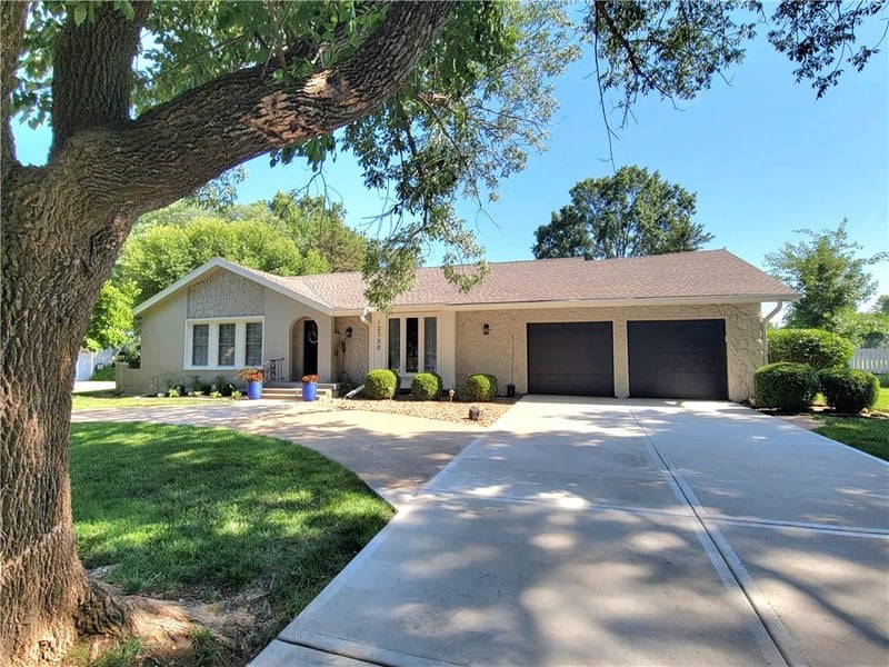 12730 Overbrook Rd, Leawood, KS 66209
