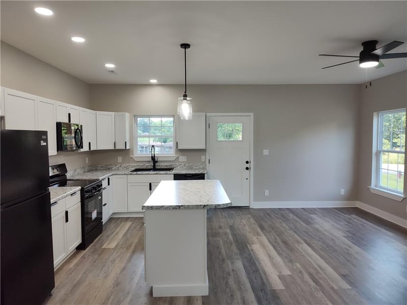 307 Camden St, Richmond, MO 64085