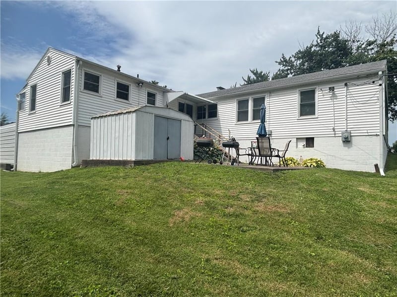 1309 35 St, St Joseph, MO 64507