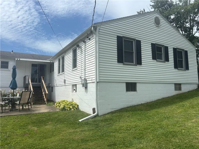 1309 35 St, St Joseph, MO 64507