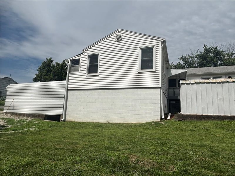 1309 35 St, St Joseph, MO 64507