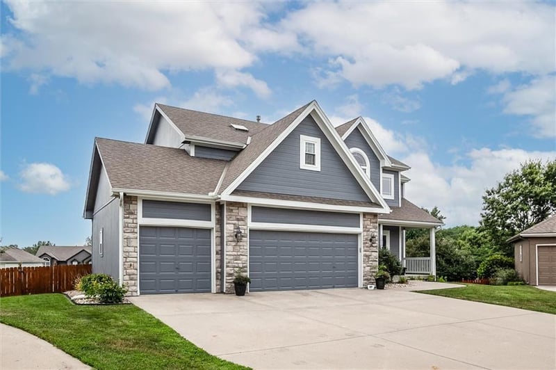 11020 Tullis Ct, Kansas City, MO 64157