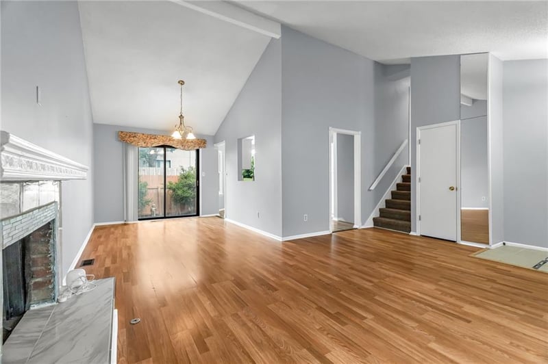 12736 108th St, Overland Park, KS 66210