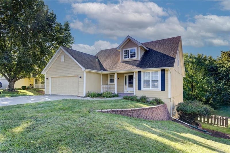 1721 Collins Dr, Platte City, MO 64079