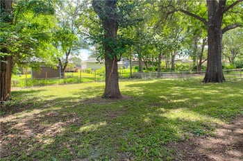 11003 Cambridge Ave, Kansas City, MO 64134