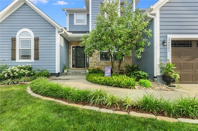 34541 W 83rd St, De Soto, KS 66018