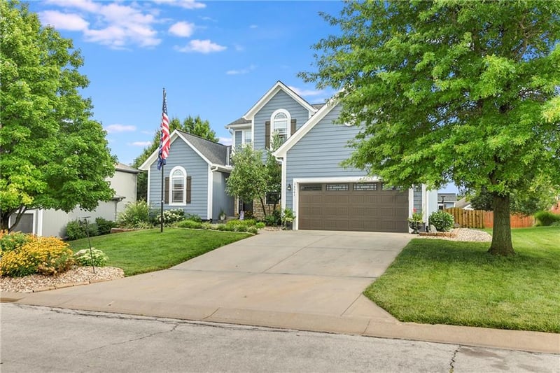34541 W 83rd St, De Soto, KS 66018