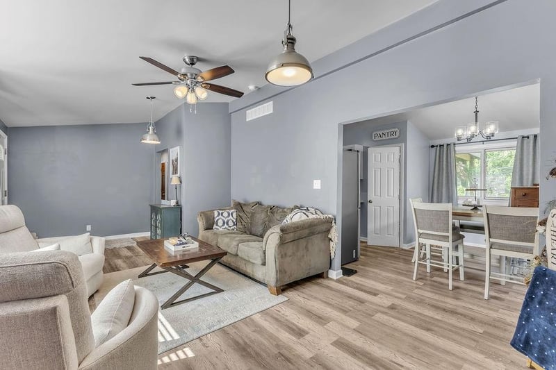 3806 25th Ter, St Joseph, MO 64505