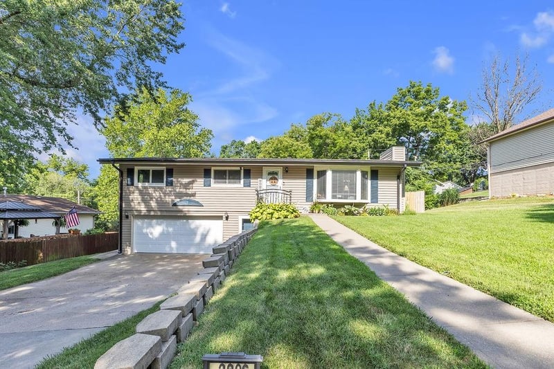 3806 25th Ter, St Joseph, MO 64505