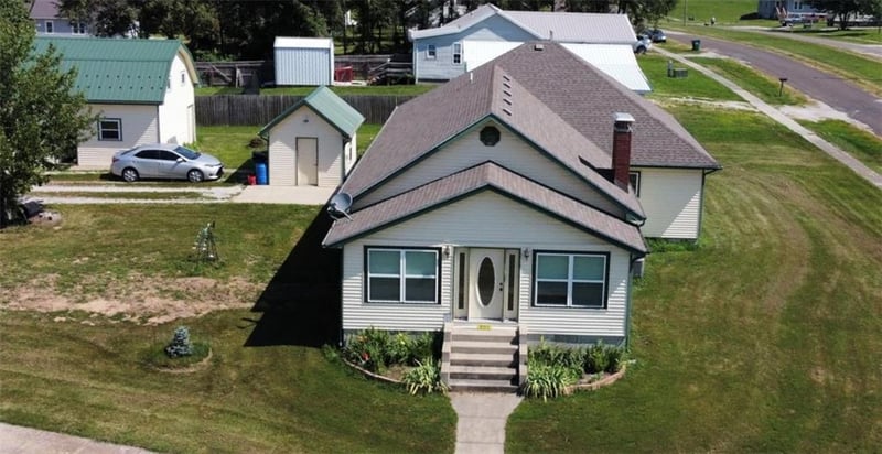 301 Walnut St, Pattonsburg, MO 64670