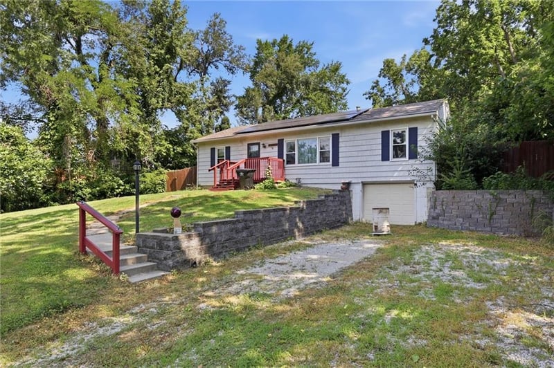 16806 James Downey Rd, Independence, MO 64057