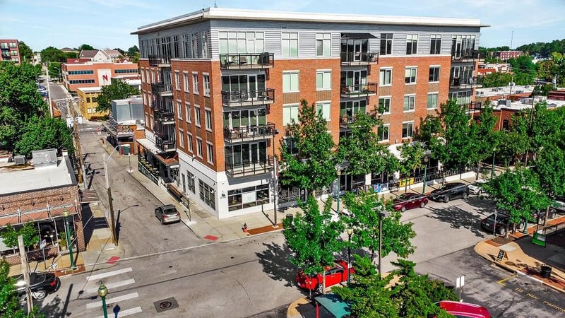 4141 Pennsylvania Ave #407, Kansas City, MO 64111