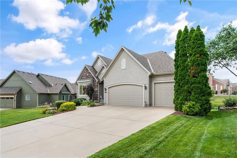 15908 Kessler St, Overland Park, KS 66085