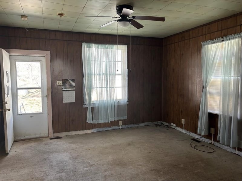 606 Harmon St, St Joseph, MO 64504