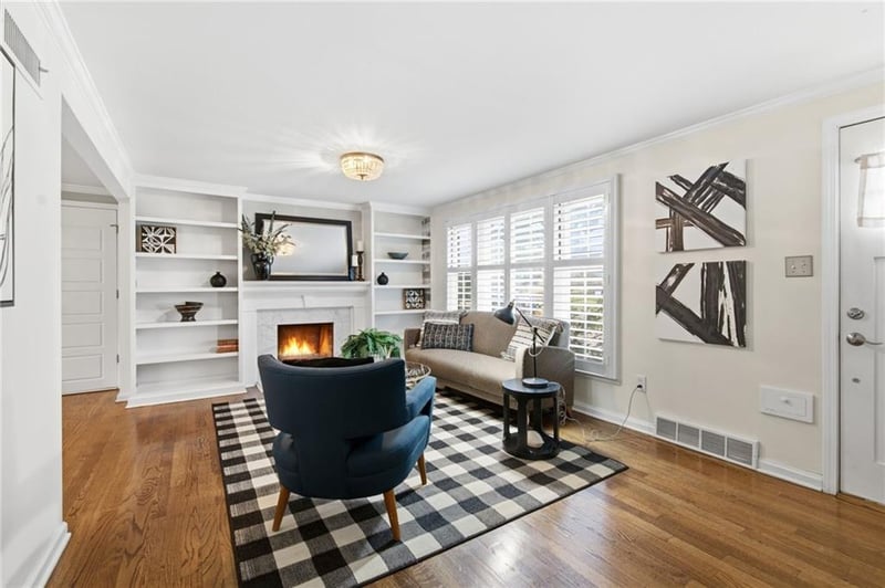 3705 71st St, Prairie Village, KS 66208